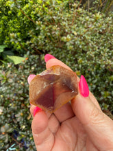 Load image into Gallery viewer, Natural Dreamcoat Lemurian Quartz Point
