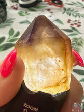 Load image into Gallery viewer, Natural Dreamcoat Lemurian Quartz Point

