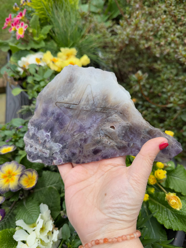 Chevron Amethyst Slice Carving with Pentagram
