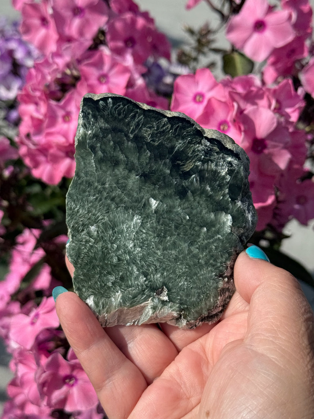 Seraphinite Slice Carving