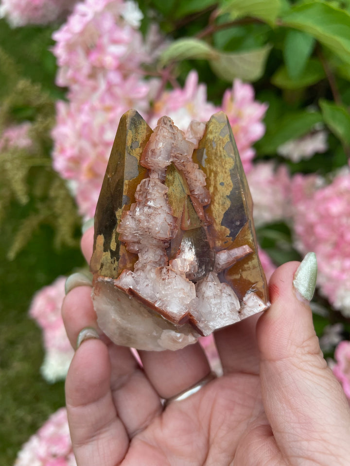 Freestanding Calcite Twin Specimen from Daye Hubei