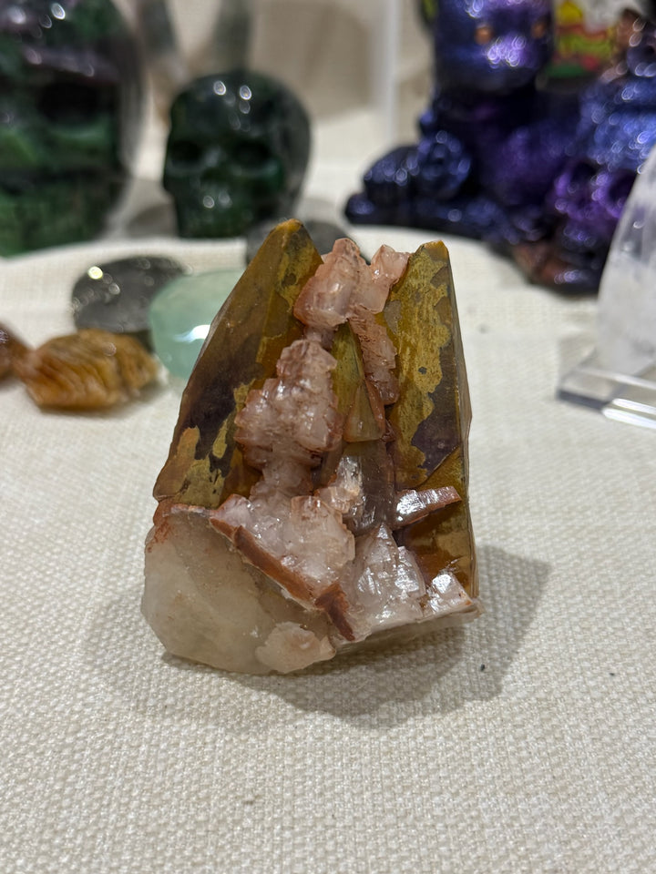 Freestanding Calcite Twin Specimen from Daye Hubei