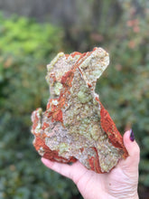 Load image into Gallery viewer, Statement Adamite Specimen from Mexico
