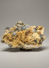 Load image into Gallery viewer, Spectacular Rutile and Hematite Specimen
