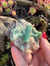 Load image into Gallery viewer, Emerald Specimen from Wenshan
