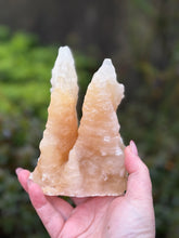 Load image into Gallery viewer, Calcite Stalactite Specimen from Wenshan
