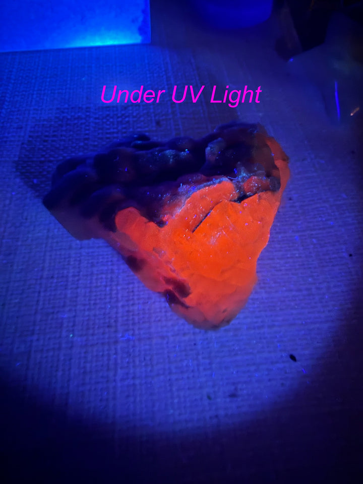 Sparkly UV Reactive Calcite with Secondary Calcite Layer
