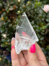 Load image into Gallery viewer, Clear Selenite Specimen From Yunnan
