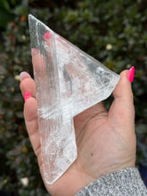 Load image into Gallery viewer, Clear Selenite Specimen From Yunnan
