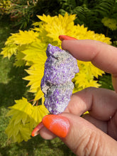 Load image into Gallery viewer, Sugilite Specimen from Wessels Mine
