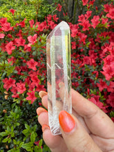 Load image into Gallery viewer, Natural Singing Quartz Point Specimen from Inner Mongolia

