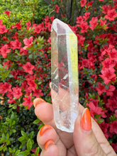 Load image into Gallery viewer, Natural Singing Quartz Point Specimen from Inner Mongolia
