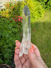 Load image into Gallery viewer, Self Healed Singing Quartz Point Specimen from Inner Mongolia
