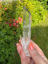Load image into Gallery viewer, Self Healed Singing Quartz Point Specimen from Inner Mongolia
