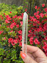 Load image into Gallery viewer, Singing Quartz Point Specimen from Inner Mongolia

