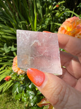 Load image into Gallery viewer, Uv Reactive Rare Lavender Icelandic Spa Calcite
