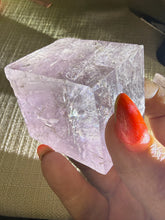 Load image into Gallery viewer, Uv Reactive Rare Lavender Icelandic Spa Calcite
