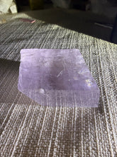 Load image into Gallery viewer, Uv Reactive Rare Lavender Icelandic Spa Calcite
