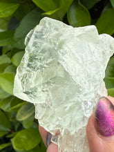 Load image into Gallery viewer, Uv Reactive Clear Green Cubic Fluorite Specimen from Hunan
