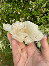 Load image into Gallery viewer, UV Reactive Sandwich Calcite Specimen from Fujian
