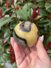 Load image into Gallery viewer, Septarian Sphere with Druzy
