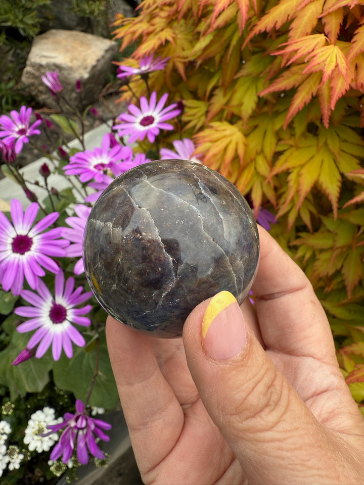 iolite Sphere 4.8cm Dia