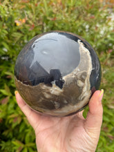Load image into Gallery viewer, Large Uv reactive Volcano Agate Sphere 12cm
