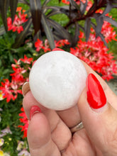 Load image into Gallery viewer, Morganite Sphere 2.9cm dia
