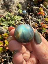 Load image into Gallery viewer, Labradorite Sphere 2.1cm Diameter
