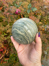 Load image into Gallery viewer, Large Serpentine Sphere 9cm Diameter
