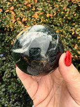 Load image into Gallery viewer, Eagle Eye Sphere 6.3cm dia
