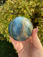 Load image into Gallery viewer, Blue Onyx Aquitaine Lemurian Sphere 7cm Dia
