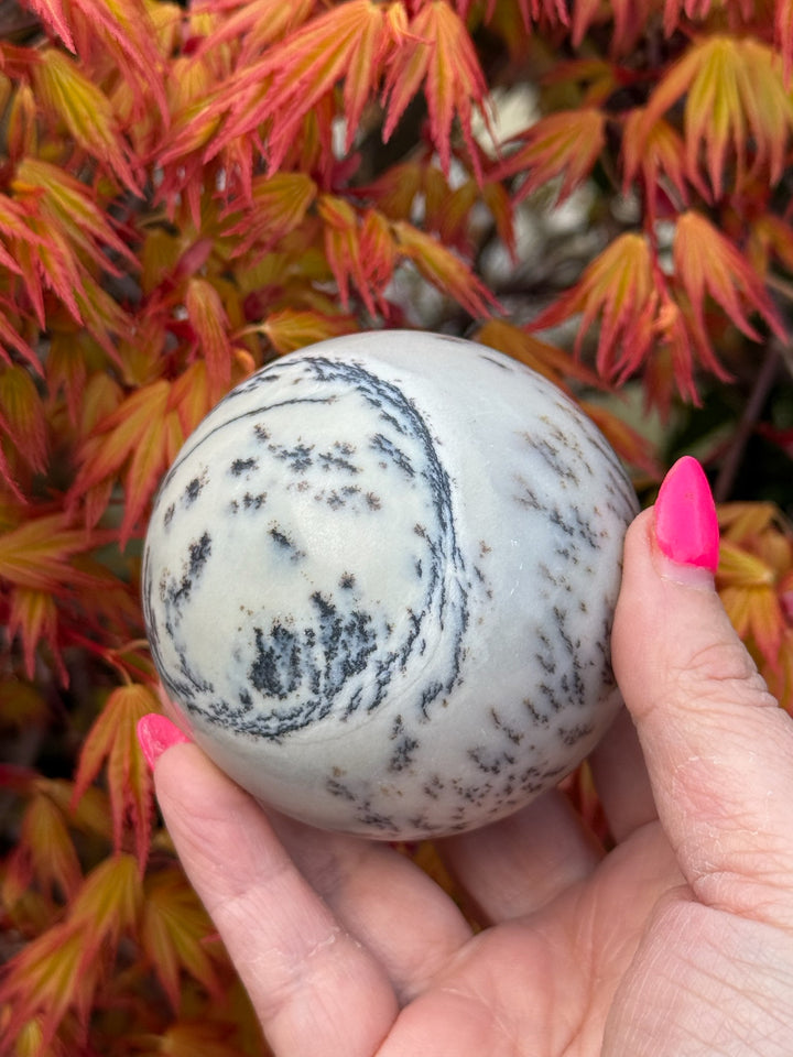 Infinite Stone Serpentine Sphere with Dendrities 6.7cm Dia