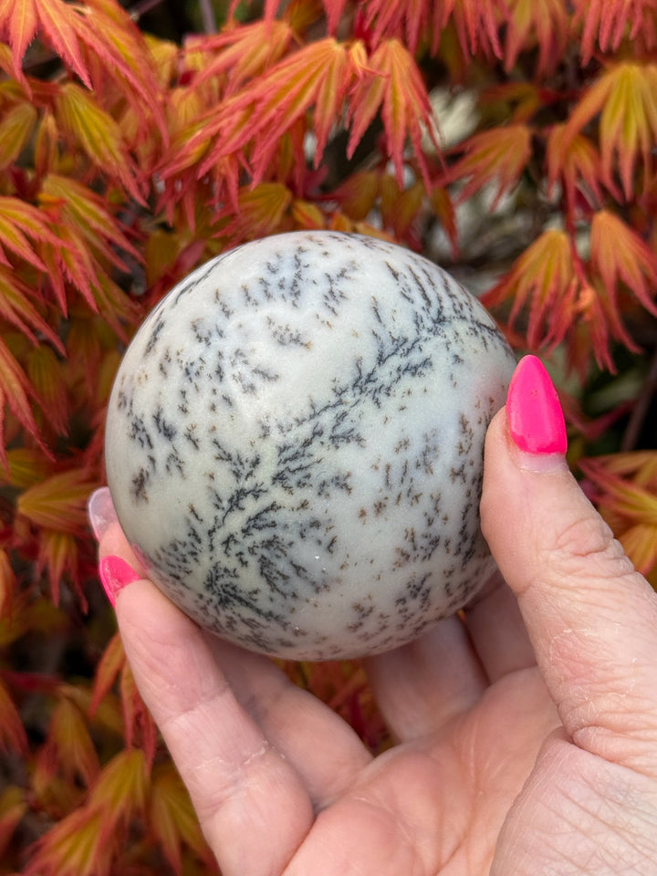 Infinite Stone Serpentine Sphere with Dendrities 6.7cm Dia