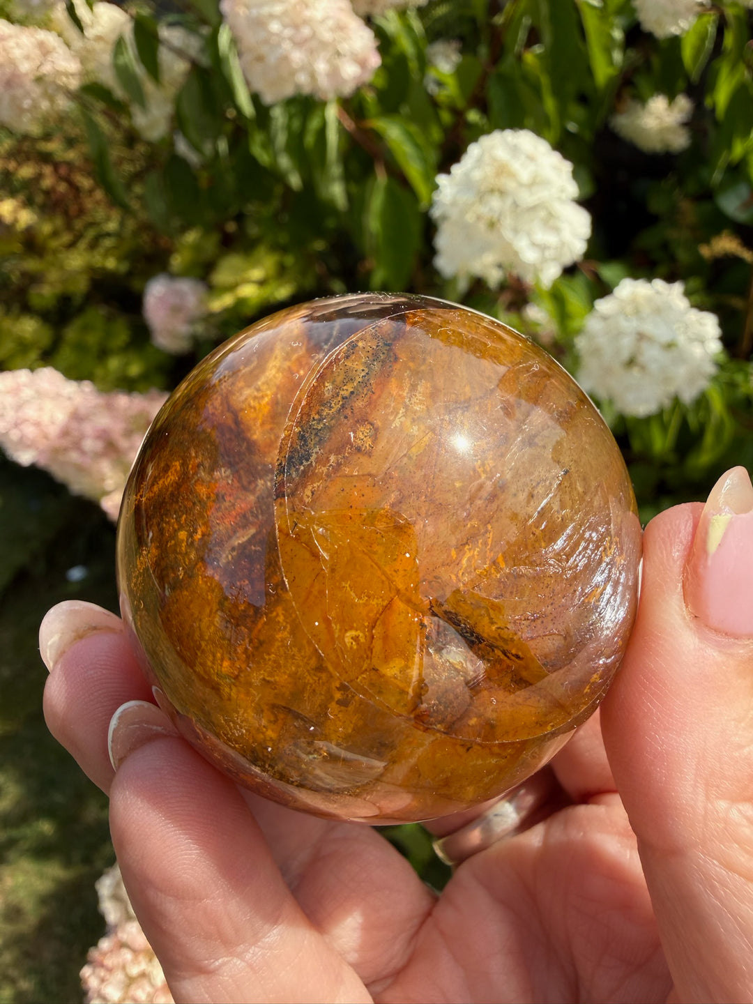 High Quality Golden Healer Quartz Sphere with Sheen and Dendrities 5cm Dia