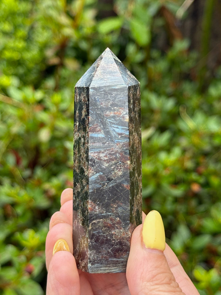Arfvedsonite and Garnet tower