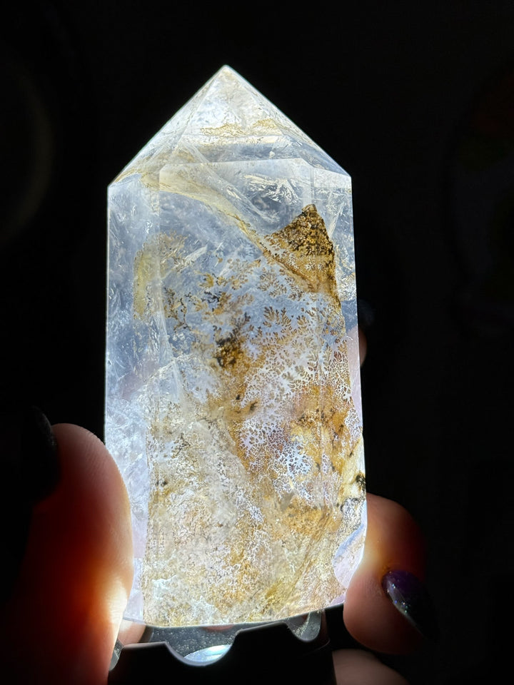 Dendritic Quartz Tower