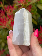 Load image into Gallery viewer, Uv Reactive Smoky Mangano Calcite Tower
