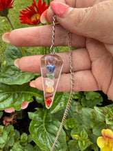 Load image into Gallery viewer, Chakra on Quartz Pendulum Healing Tool
