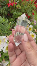 Load and play video in Gallery viewer, 24 Facet Clear Quartz Vogel with Blue Feathers
