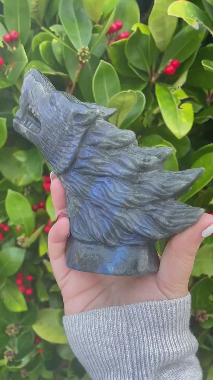 Blue Flash Labradorite Wolf Head Carving