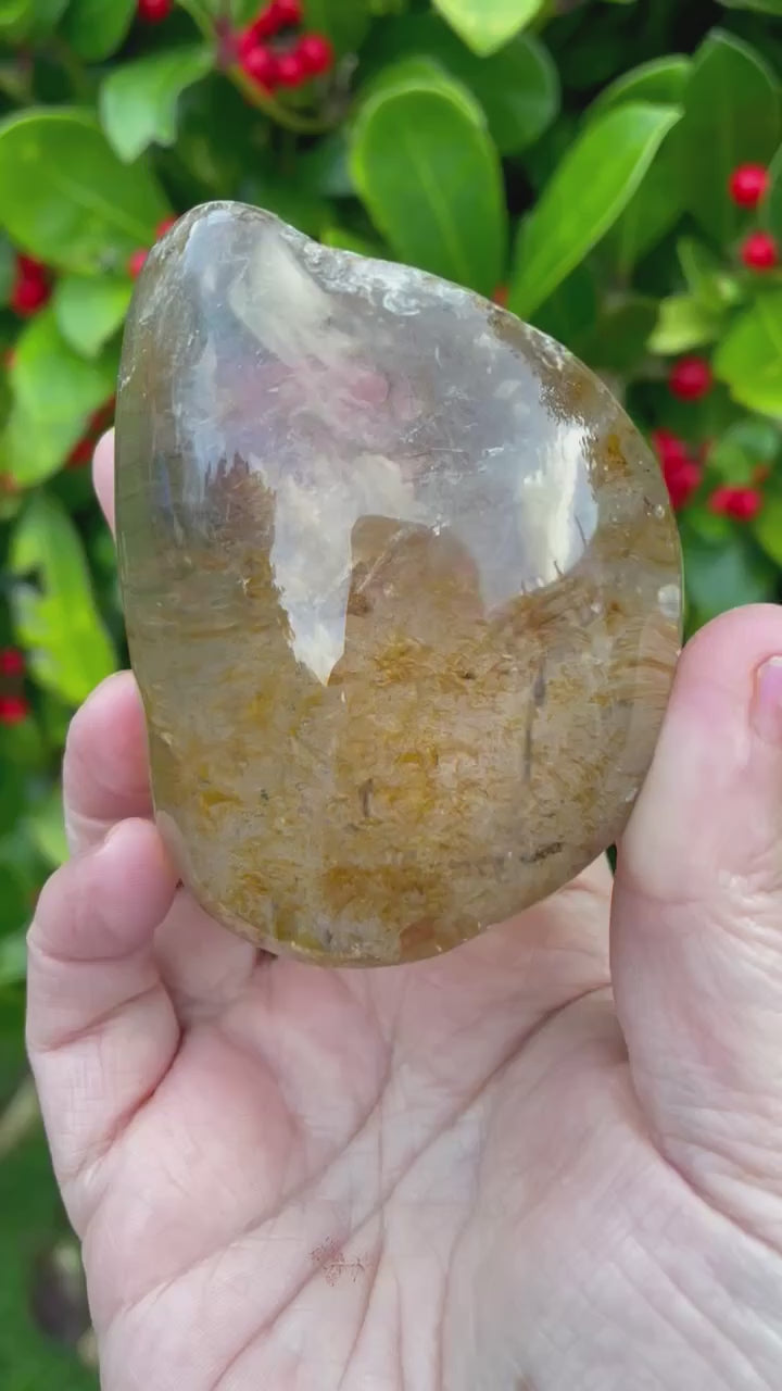 Half Polished Aquarium Lens Quartz Crystal Specimen