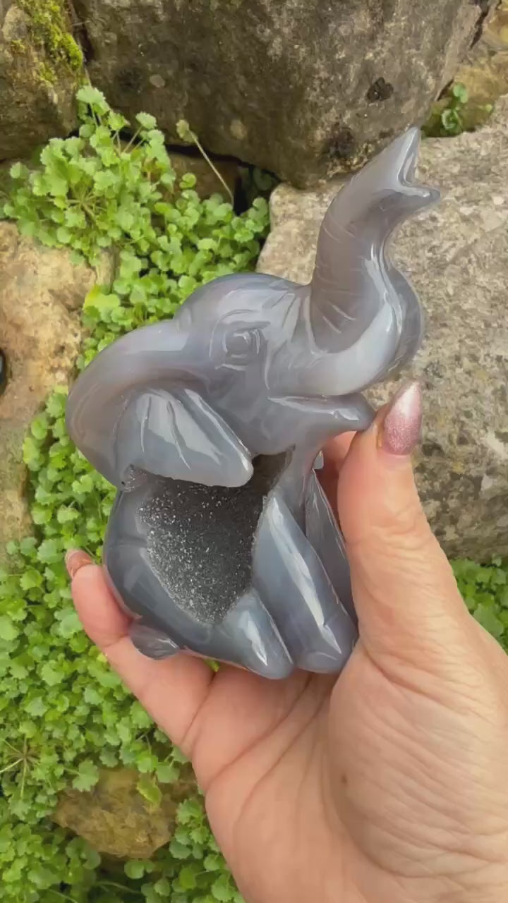 Druzy Agate Elephant Carving