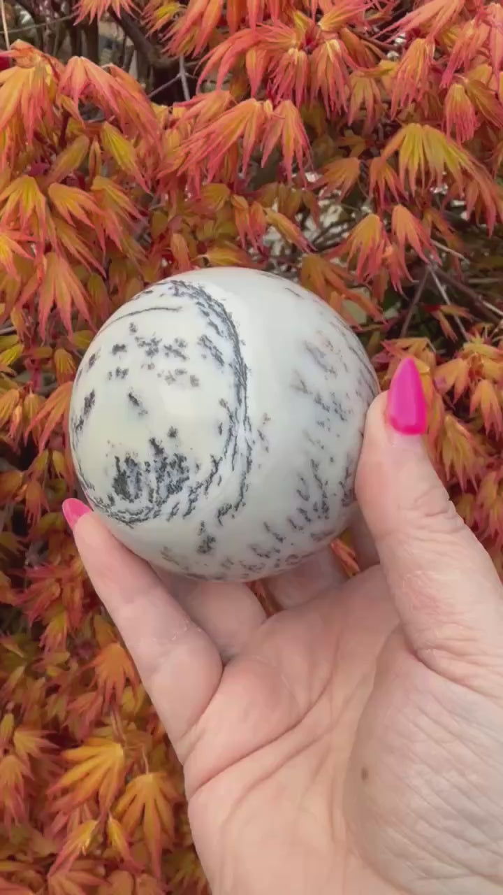 Infinite Stone Serpentine Sphere with Dendrities 6.7cm Dia