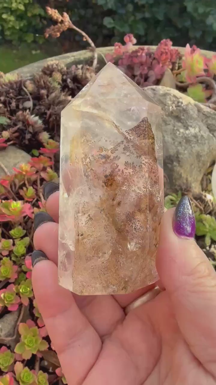 Dendritic Quartz Tower
