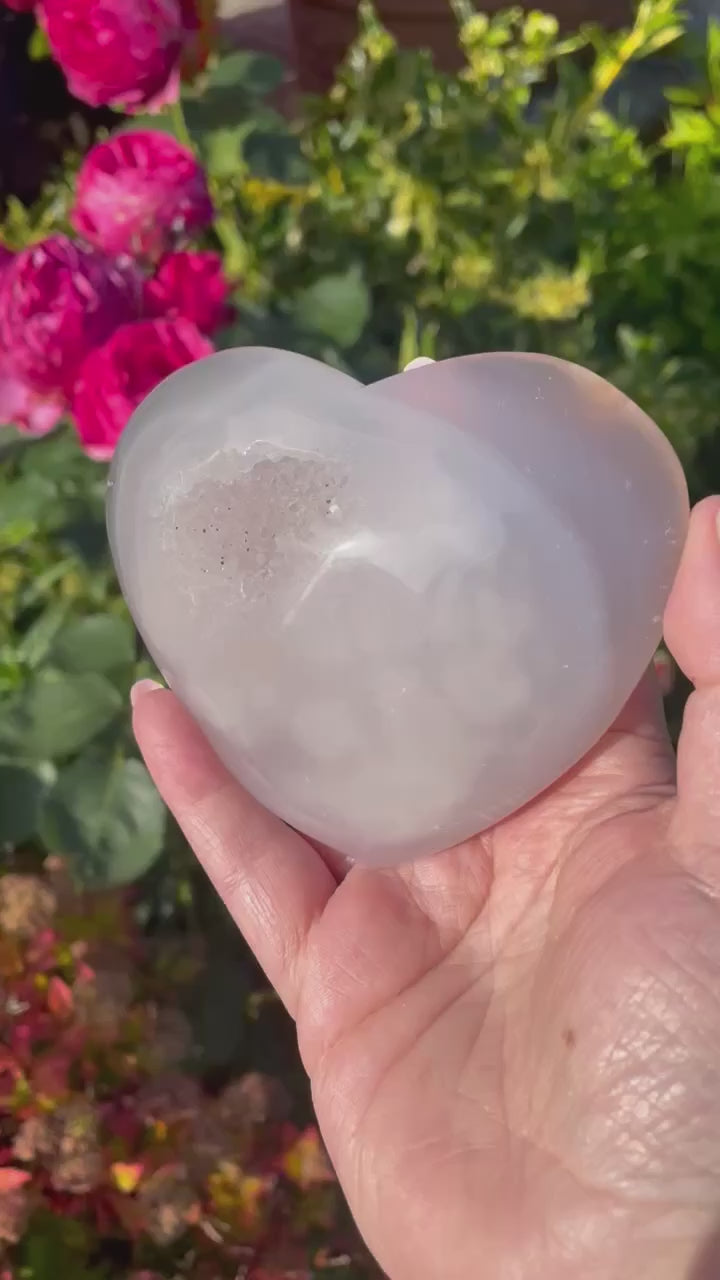 Druzy Agate Heart Carving