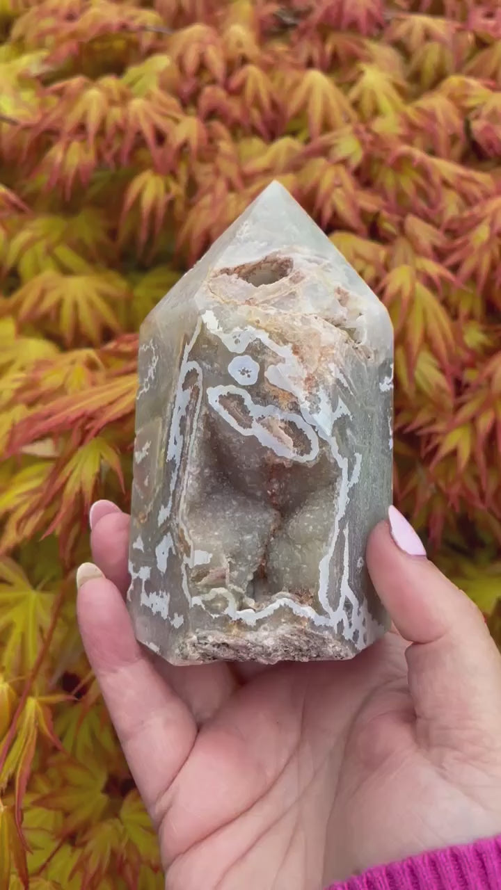 Druzy Agate Tower Carving Specimen