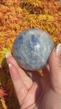 Load and play video in Gallery viewer, Blue Kyanite and Quartz Sphere 6.3cm Dia
