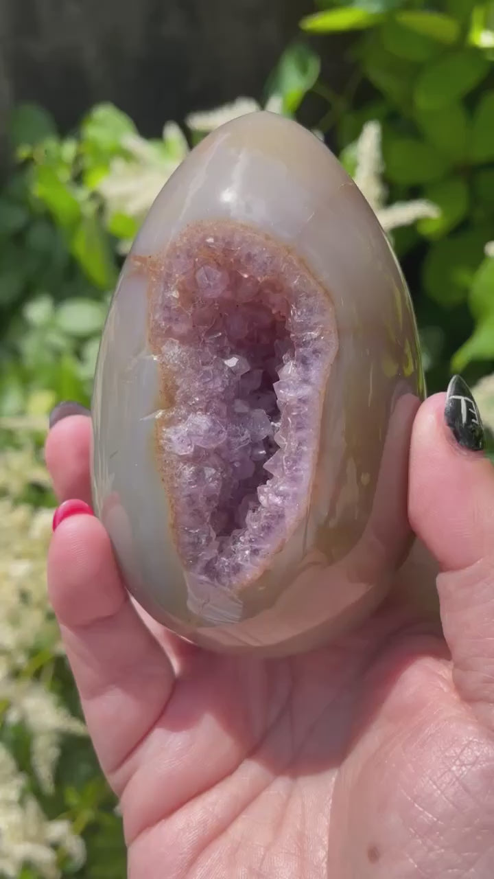 Amethyst in Agate Carved Egg