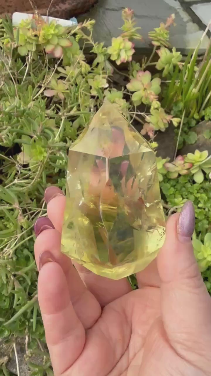 Citrine Faceted Point Carving with Rainbows
